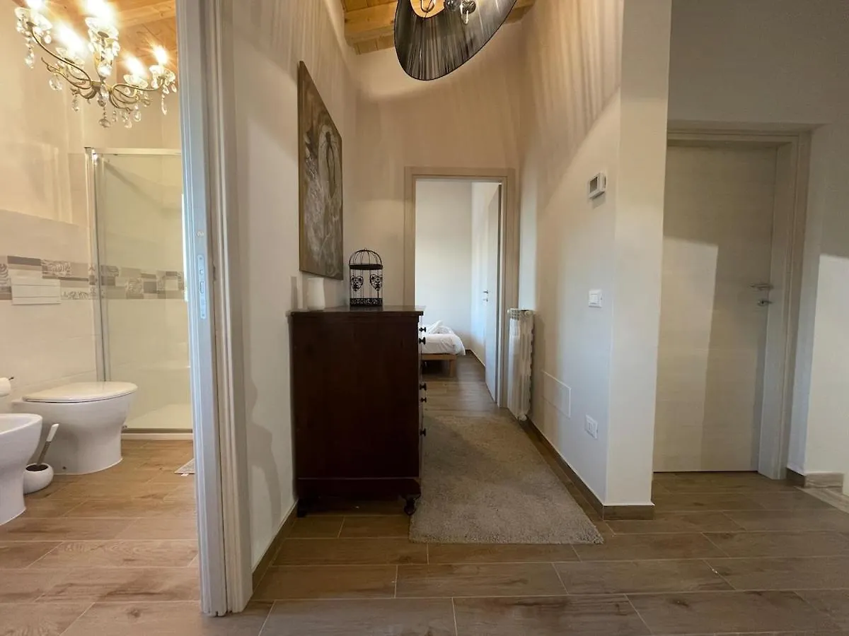 La Villetta Nel Verde - Garden , 4 Rooms , Parking Lucca 0*,  Italy