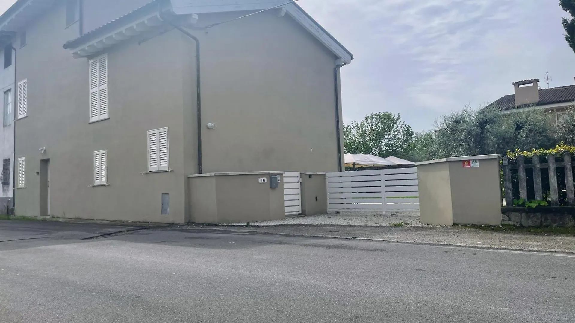 La Villetta Nel Verde - Garden , 4 Rooms , Parking Lucca Holiday home